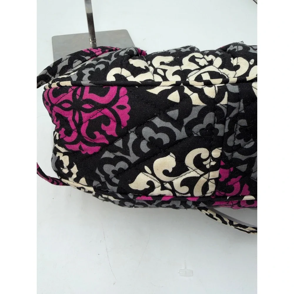 Vera Bradley Retired Canterbury Magenta. Quilted bag